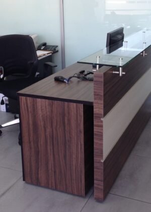 Recepción en formica